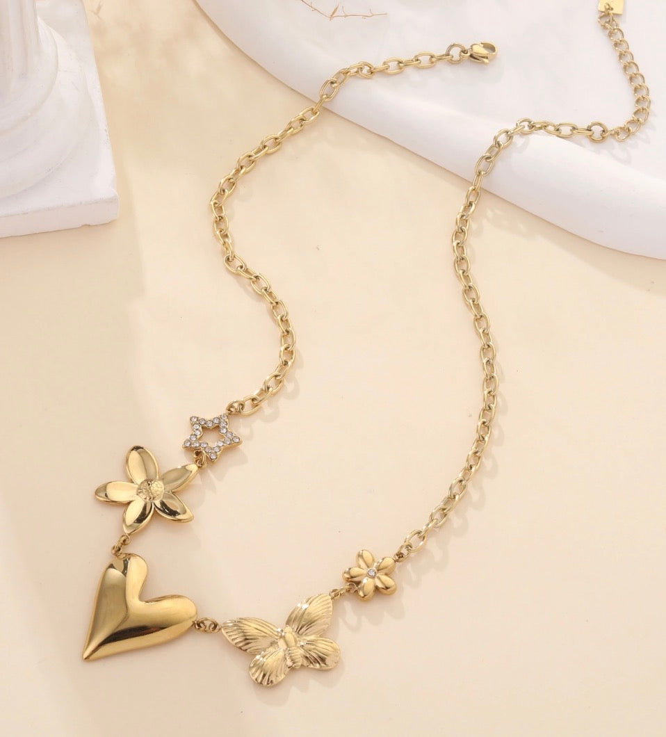 COLLIER ADELE