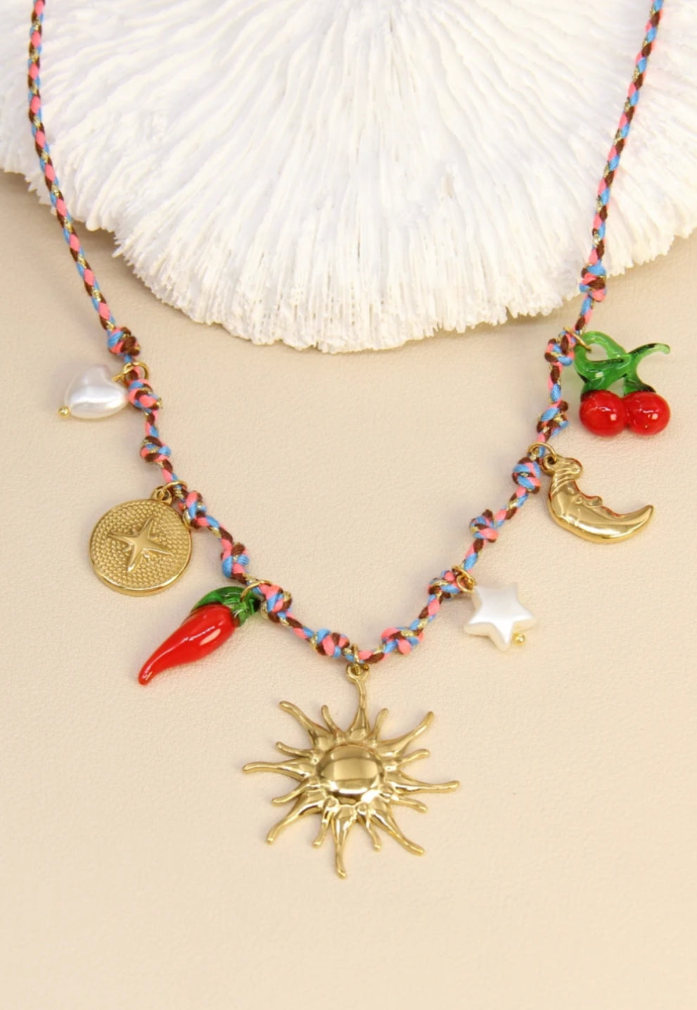 COLLIER INAYA