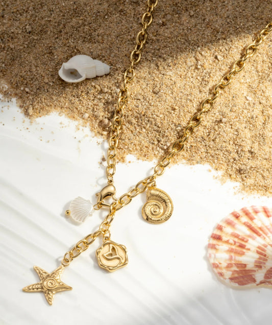 COLLIER MYRA